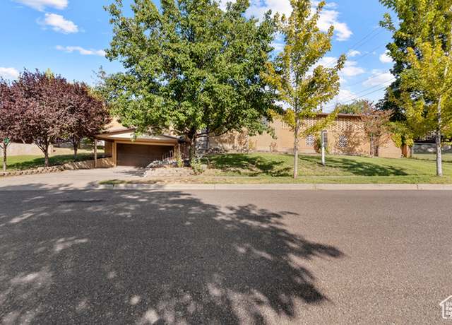 Property at 1653 S 500 E, Bountiful, UT 84010, 3 beds, 2 baths
