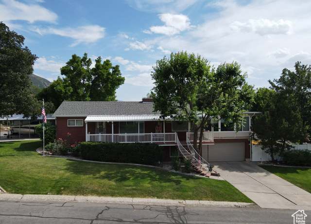 Property at 2936 E La Joya Dr S, Holladay, UT 84124, 4 beds, 3 baths