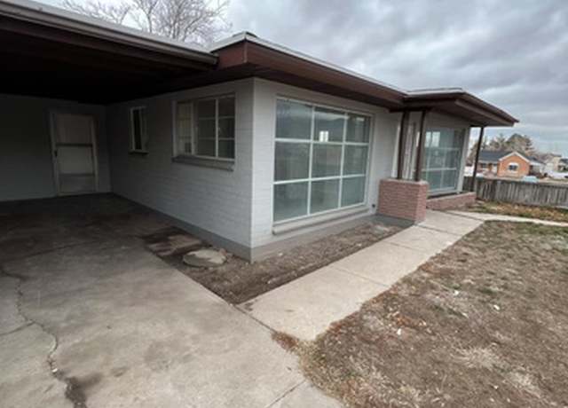 Property at 220 S 100 E, Tooele, UT 84074, 3 beds, 1.5 baths