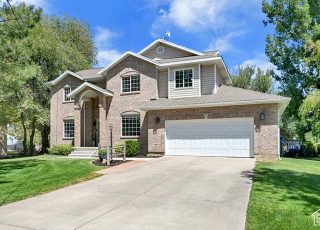Property at 2076 W 700 S, Syracuse, UT 84075, 4 beds, 2.5 baths