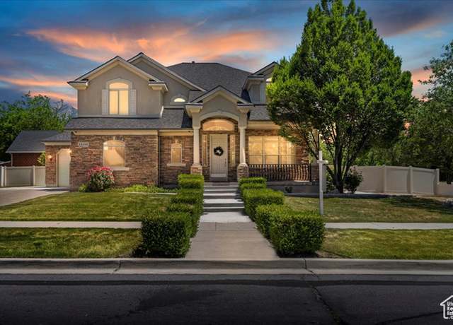 Property at 13133 S Crystal Springs Dr, Draper, UT 84020, 6 beds, 3.5 baths
