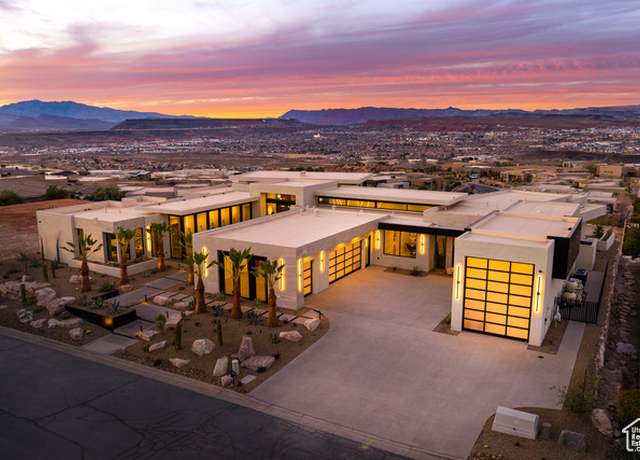 Property at 2031 E Pinnacle Dr, St. George, UT 84790, 4 beds, 5 baths