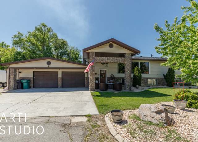 Property at 1011 325 W, Harrisville, UT 84404, 4 beds, 2.5 baths