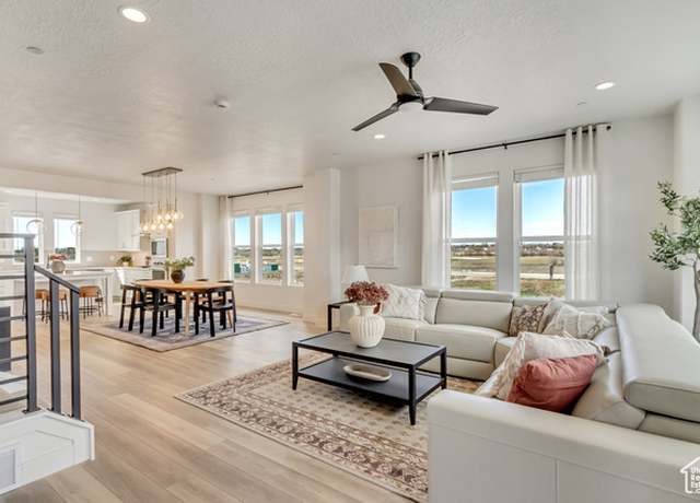 Property at 1476 W Cook Ln N #162, Farmington, UT 84025, 4 beds, 2.5 baths