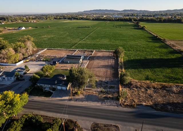 Property at 1917 W 1500 N, Vernal, UT 84078, 5 beds, 2 baths
