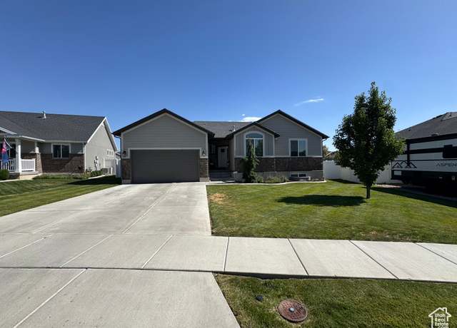 Property at 272 W 160 N, Clearfield, UT 84015, 5 beds, 3 baths