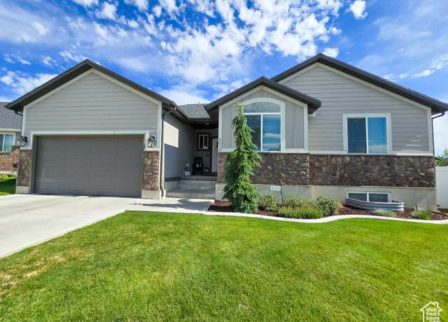 Property at 272 W 160 N, Clearfield, UT 84015, 5 beds, 3 baths