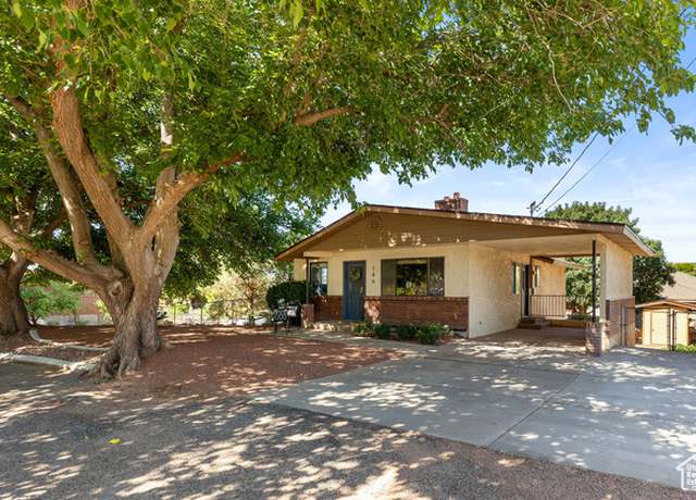 Property at 186 S 200 W, Washington, UT 84780, 3 beds, 2 baths