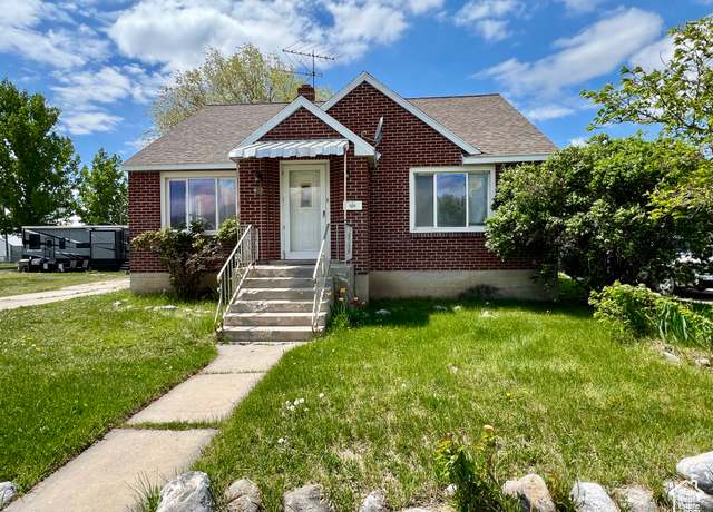 Property at 405 N 100 W, Tremonton, UT 84337, 5 beds, 2 baths