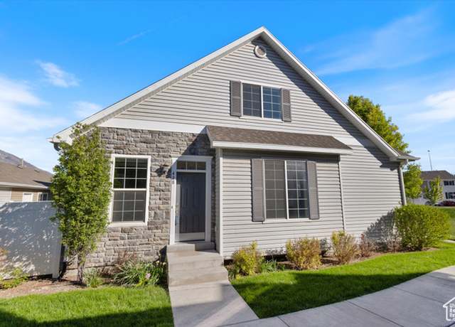 Property at 428 S Tri Terra Ln W, Provo, UT 84601, 2 beds, 2.5 baths