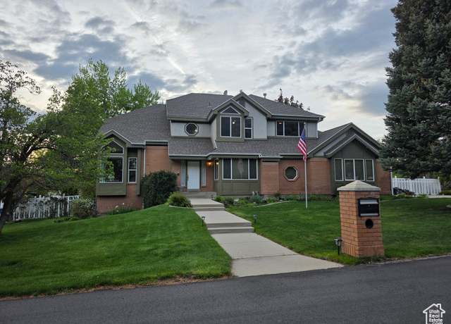 Property at 22 Snowstar Ln, Sandy, UT 84092, 6 beds, 4.5 baths