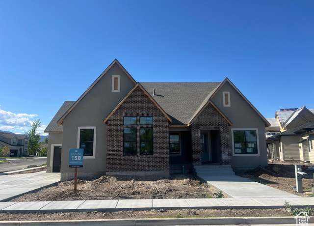 Property at 551 W Summerhill Ln, Centerville, UT 84014, 5 beds, 3 baths