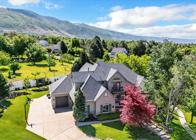 Property at 2112 E 200 S, Layton, UT 84040, 5 beds, 3.5 baths