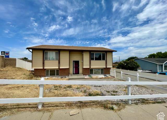 Property at 5586 W Highwood Dr, Salt Lake City, UT 84118, 5 beds, 2 baths