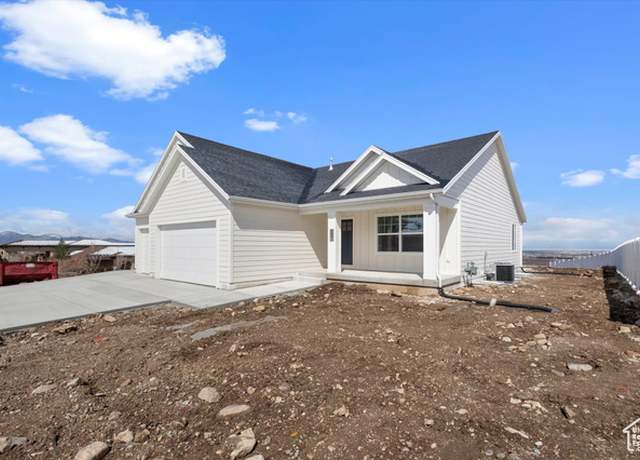Property at 986 E 200 S, Santaquin, UT 84655, 6 beds, 4 baths