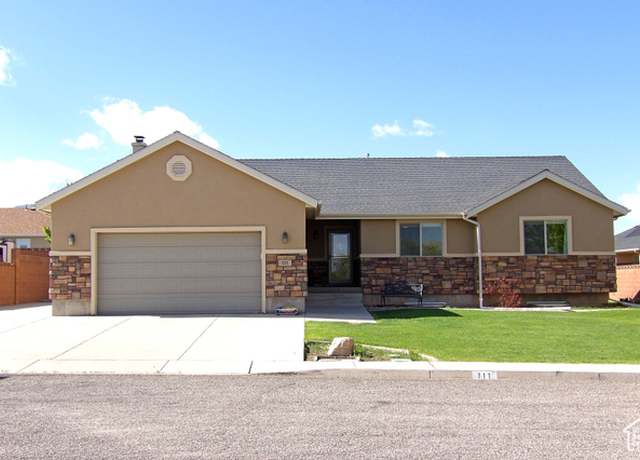 Property at 111 W 2925 Cir N, Cedar City, UT 84721, 6 beds, 3 baths