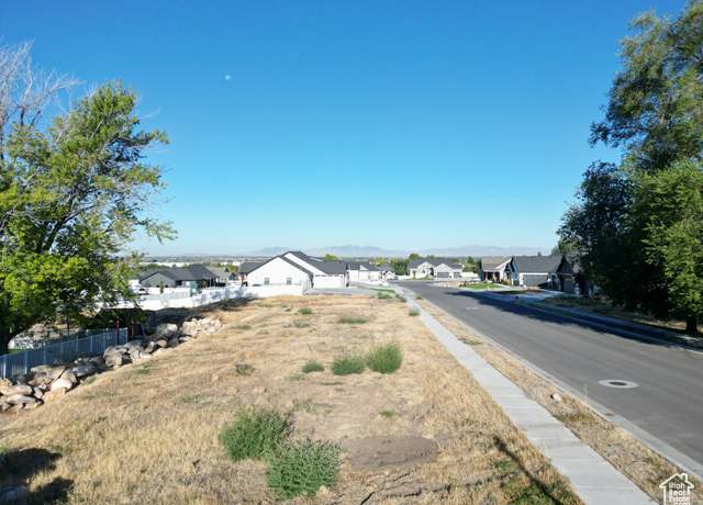Property at 1003 W 3350 N, Pleasant View, UT 84414