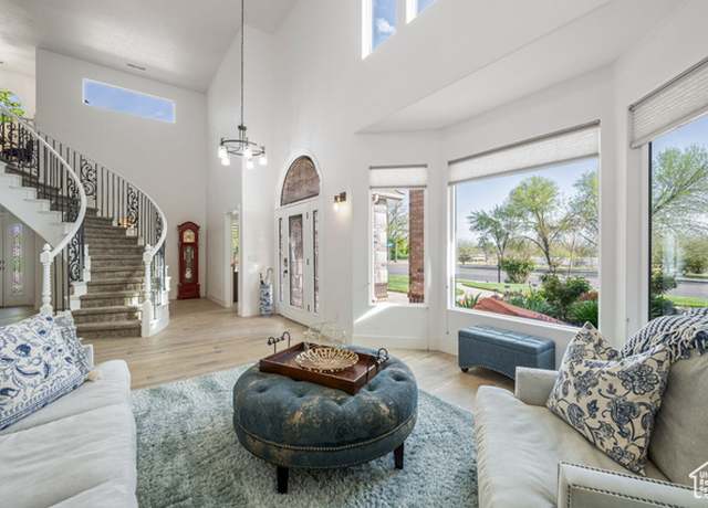 Property at 827 E 1070 S, St. George, UT 84790, 5 beds, 4 baths