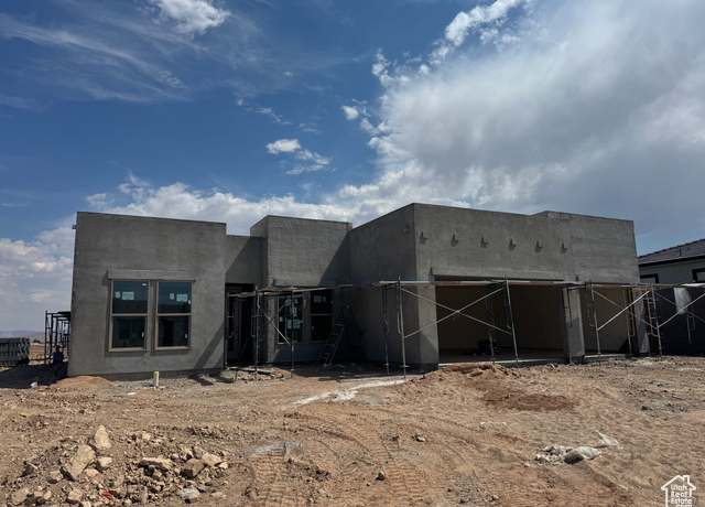 Property at 2666 W Venice Ln, St. George, UT 84770, 4 beds, 2.5 baths