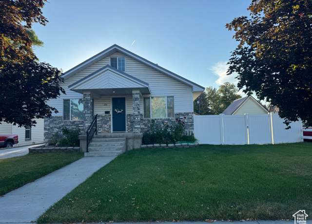 Property at 120 S 1st E, Preston, ID 83263, 4 beds, 2 baths