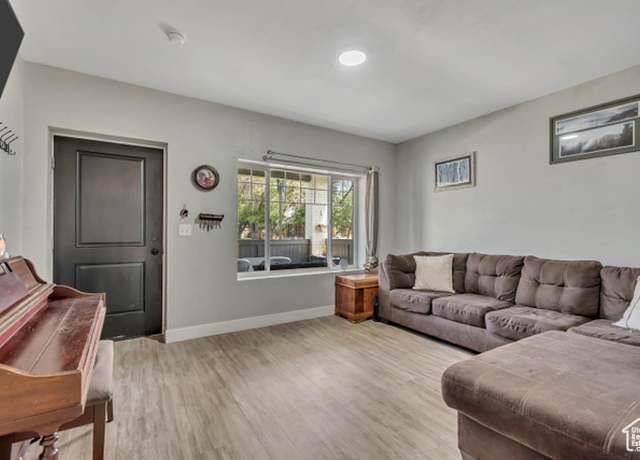 Property at 2743 Grant Ave Unit 2B, Ogden, UT 84401, 2 beds, 1 bath