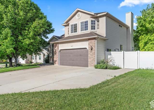 Property at 1617 N 350 E, Layton, UT 84041, 5 beds, 4 baths