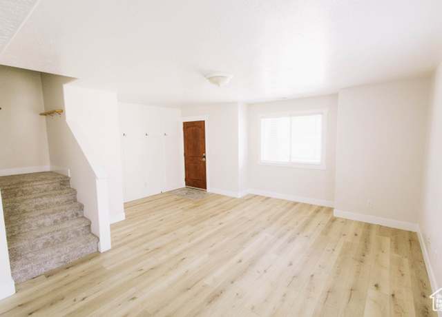 Property at 119 W 700 N, Vernal, UT 84078, 3 beds, 2.5 baths
