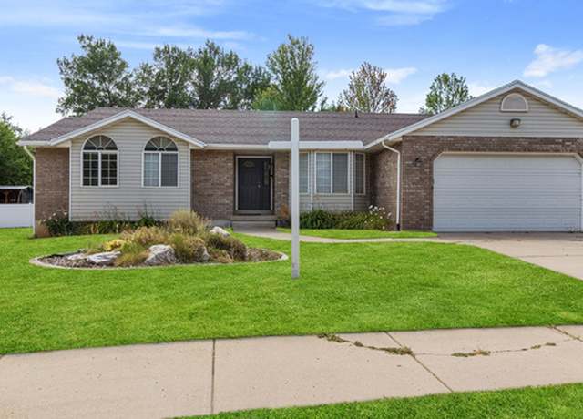 Property at 8007 S 2550 E, South Weber, UT 84405, 3 beds, 2.5 baths