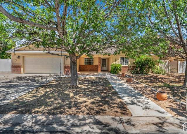 Property at 2285 Alamosa Dr, Washington, UT 84780, 4 beds, 2 baths
