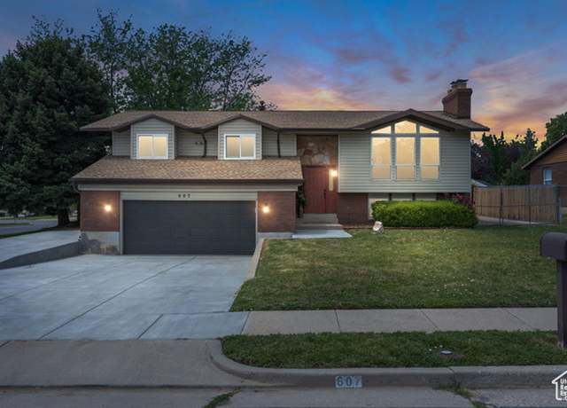 Property at 607 S 300 E, Kaysville, UT 84037, 5 beds, 3 baths
