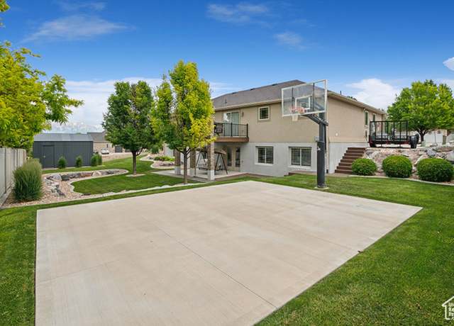 Property at 116 E Sandpiper Ln S, Saratoga Springs, UT 84045, 5 beds, 3 baths