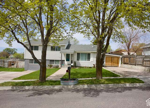 Property at 365 N 300 W, Malad City, ID 83252, 5 beds, 2 baths