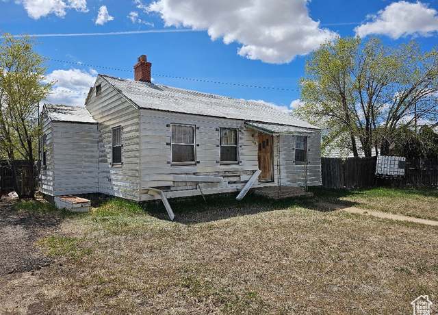 Property at 172 Grassy Dr, East Carbon, UT 84520, 2 beds, 1 bath
