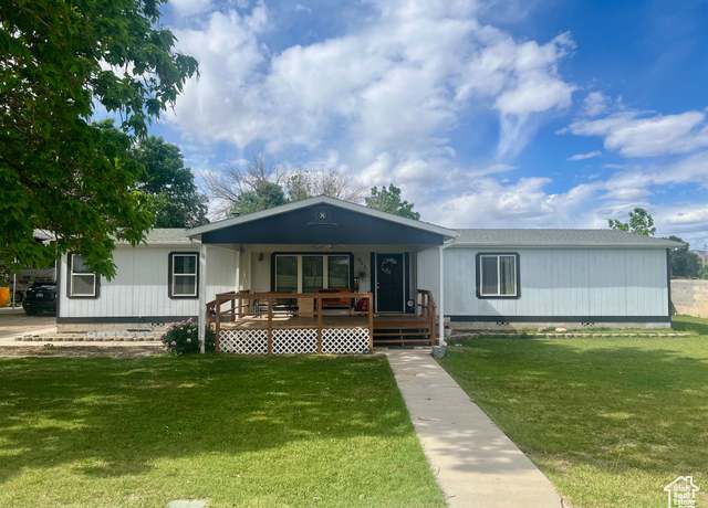 Property at 465 E Kings Ln, Green River, UT 84525, 4 beds, 2 baths