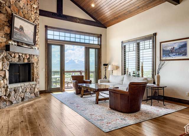 Property at 285 N Kings Peak Ct, Heber City, UT 84032, 4 beds, 4.5 baths