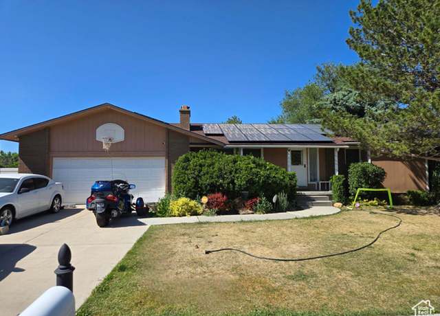 Property at 2610 W Bueno Vista Dr S, West Jordan, UT 84088, 4 beds, 2.5 baths