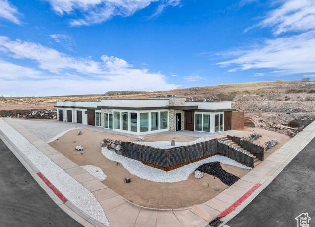 Property at 1325 W 800 S, Hurricane, UT 84737, 4 beds, 3.5 baths