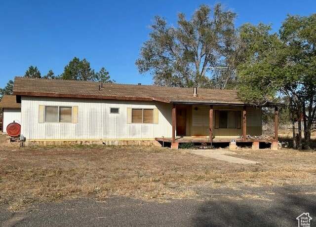 Property at 15 N 450 E, Escalante, UT 84726, 3 beds, 2 baths