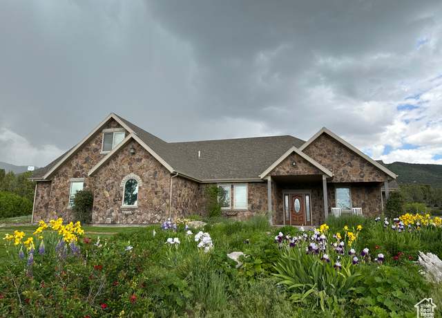 Property at 11730 E 24200 N, Fairview, UT 84629, 4 beds, 2.5 baths