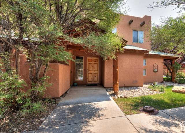 Property at 389 E Pueblo Ct, Moab, UT 84532, 2 beds, 2.5 baths