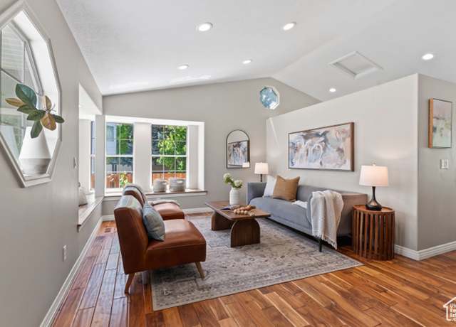 Property at 8378 S Sycamore Tree Cv E, Sandy, UT 84094, 5 beds, 3.5 baths