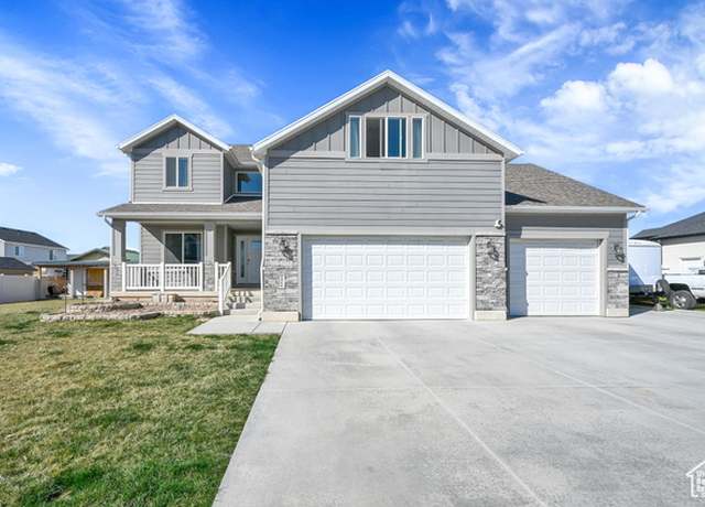 Property at 2466 W 3375 S, West Haven, UT 84401, 5 beds, 2.5 baths