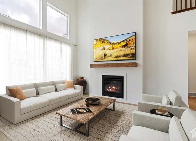 Property at 1017 W Netleaf St, Saratoga Springs, UT 84045, 4 beds, 3.5 baths