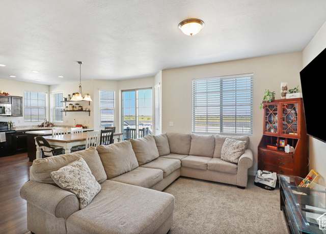 Property at 640 W Fireside Ln, Stansbury Park, UT 84074, 3 beds, 2.5 baths