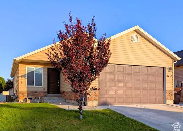 Property at 3733 N Bountiful Ln, Eagle Mountain, UT 84005, 6 beds, 3 baths