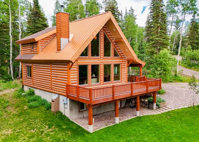 Property at 556 N Half Circle Dr, Brian Head, UT 84719, 2 beds, 2 baths