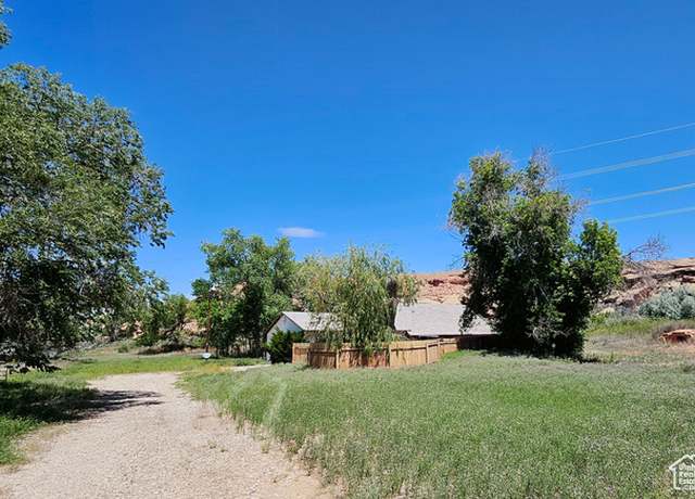 Property at 4709 E Independence Rd, Fort Duchesne, UT 84026, 2 beds, 1 bath