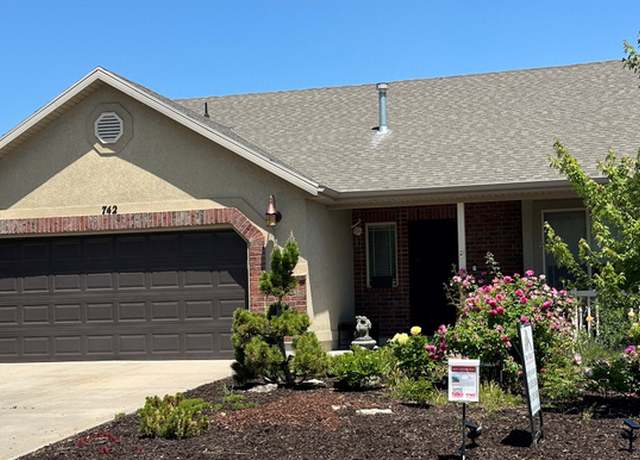 Property at 742 N Stonne Ln, Kaysville, UT 84037, 3 beds, 2 baths