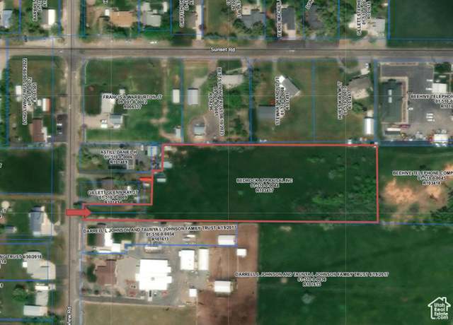 Property at 8260 N Mountain View Rd Rd, Lake Point, UT 84074
