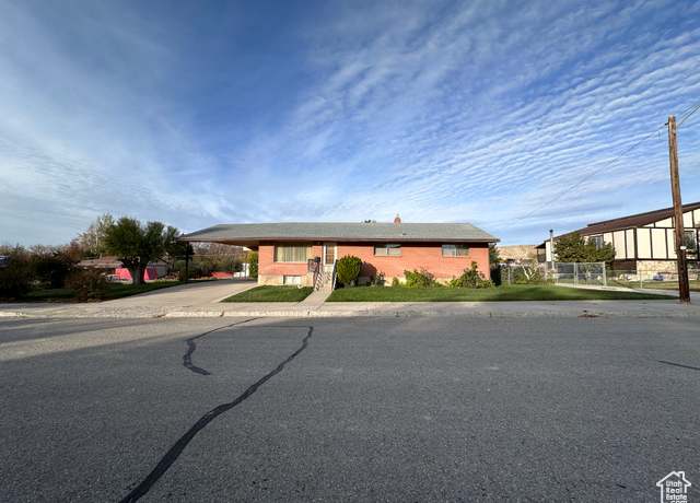 Property at 885 N 600 E, Price, UT 84501, 5 beds, 2.5 baths